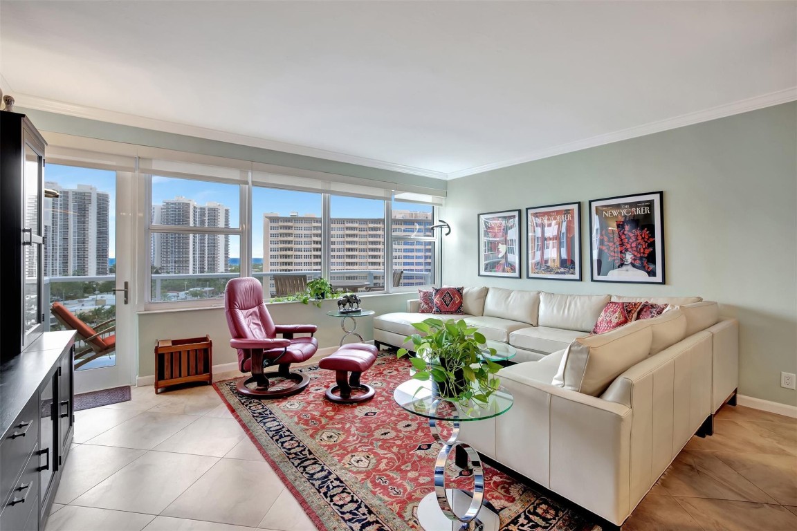 Coral Ridge Towers East - Residential