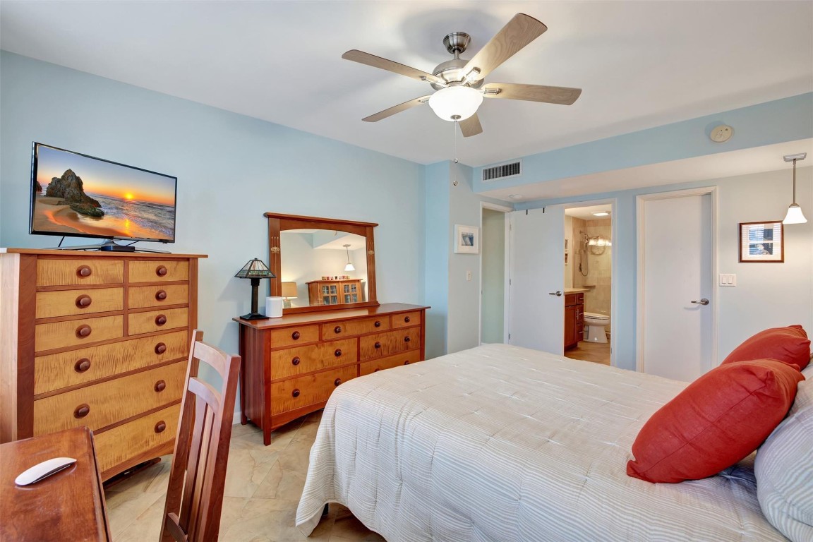 Coral Ridge Towers East - Residential