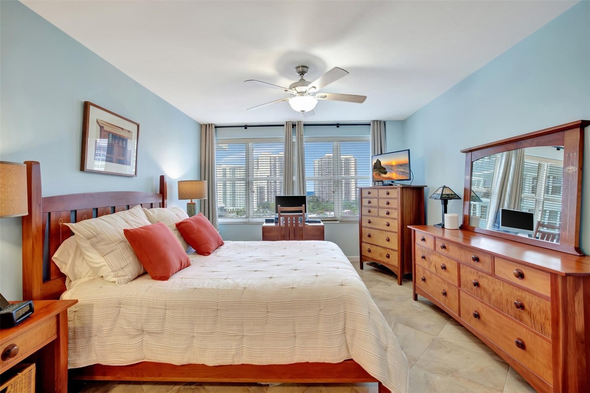 Coral Ridge Towers East - Residential