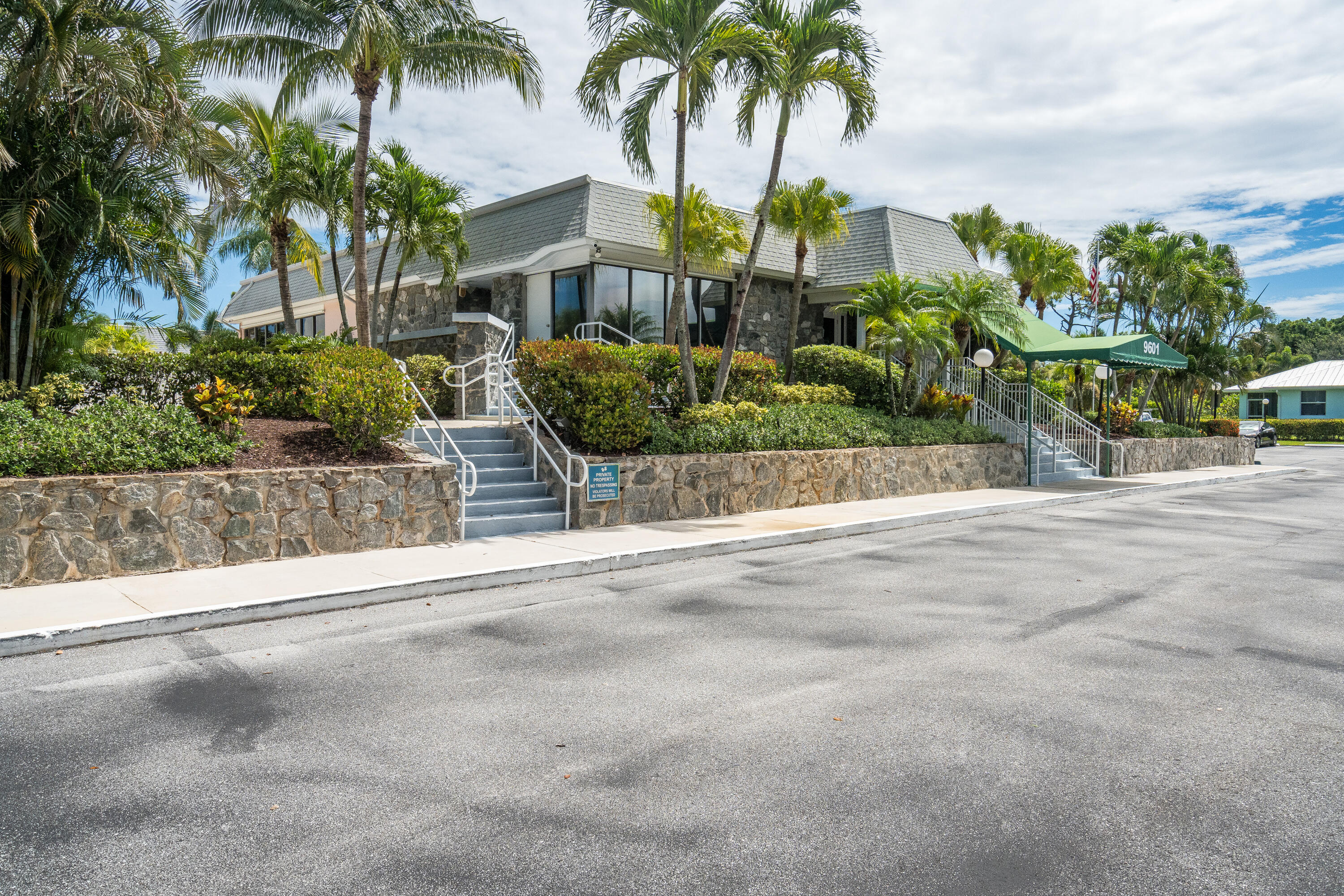 Little Club - Residential