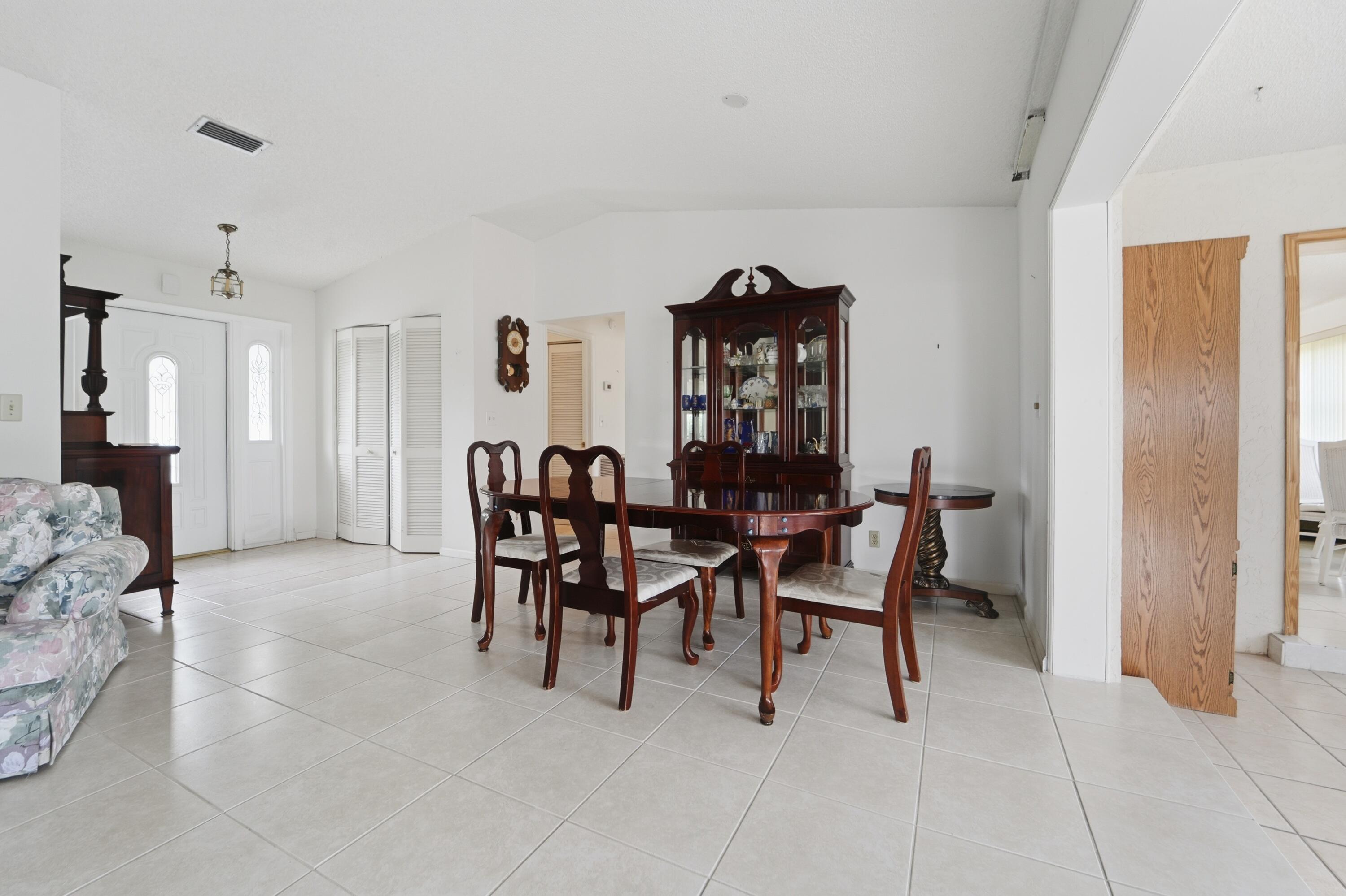 Little Club - Residential