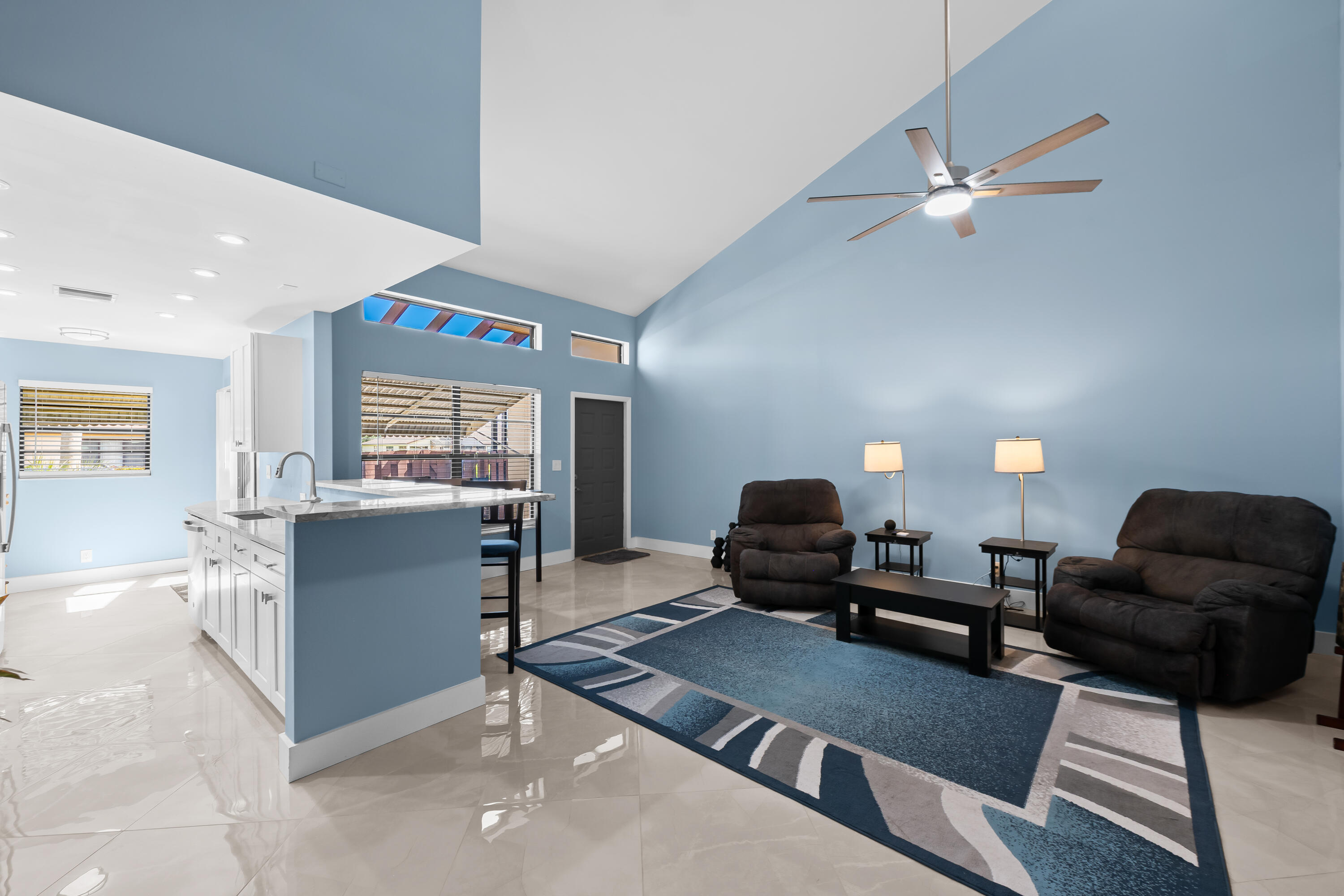 HIGH POINT OF DELRAY WEST CONDO SEC 3 - Residential
