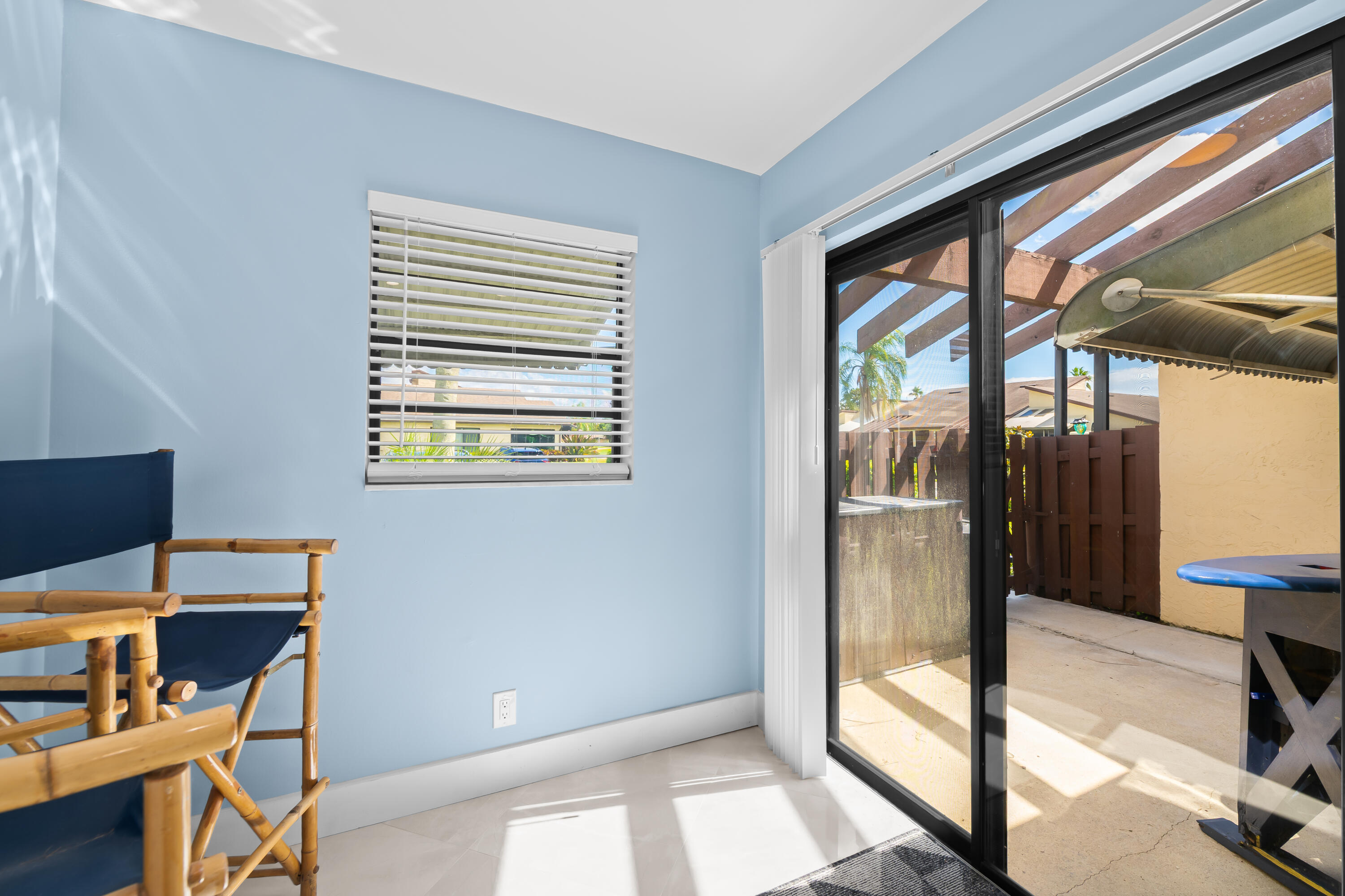 HIGH POINT OF DELRAY WEST CONDO SEC 3 - Residential