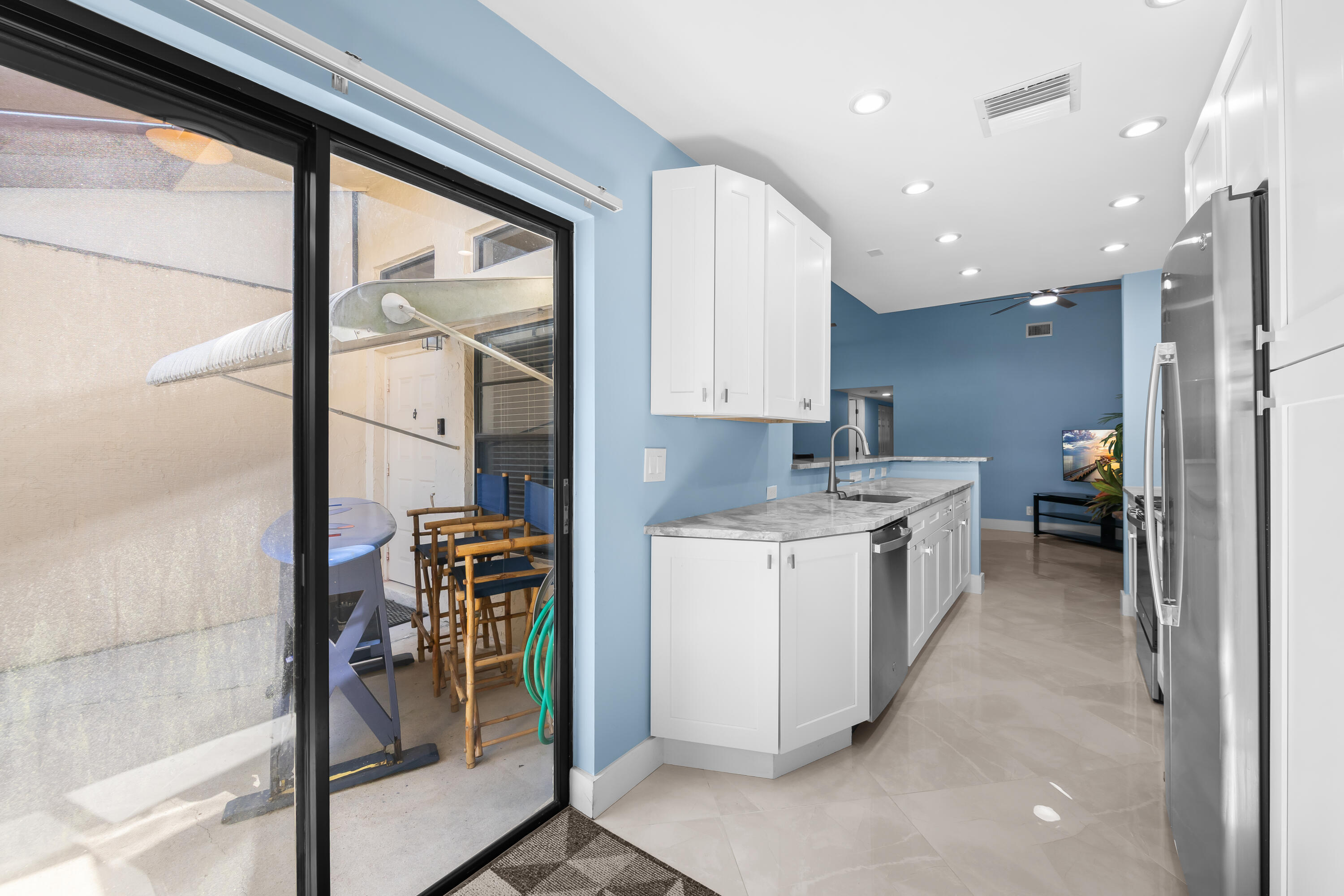 HIGH POINT OF DELRAY WEST CONDO SEC 3 - Residential