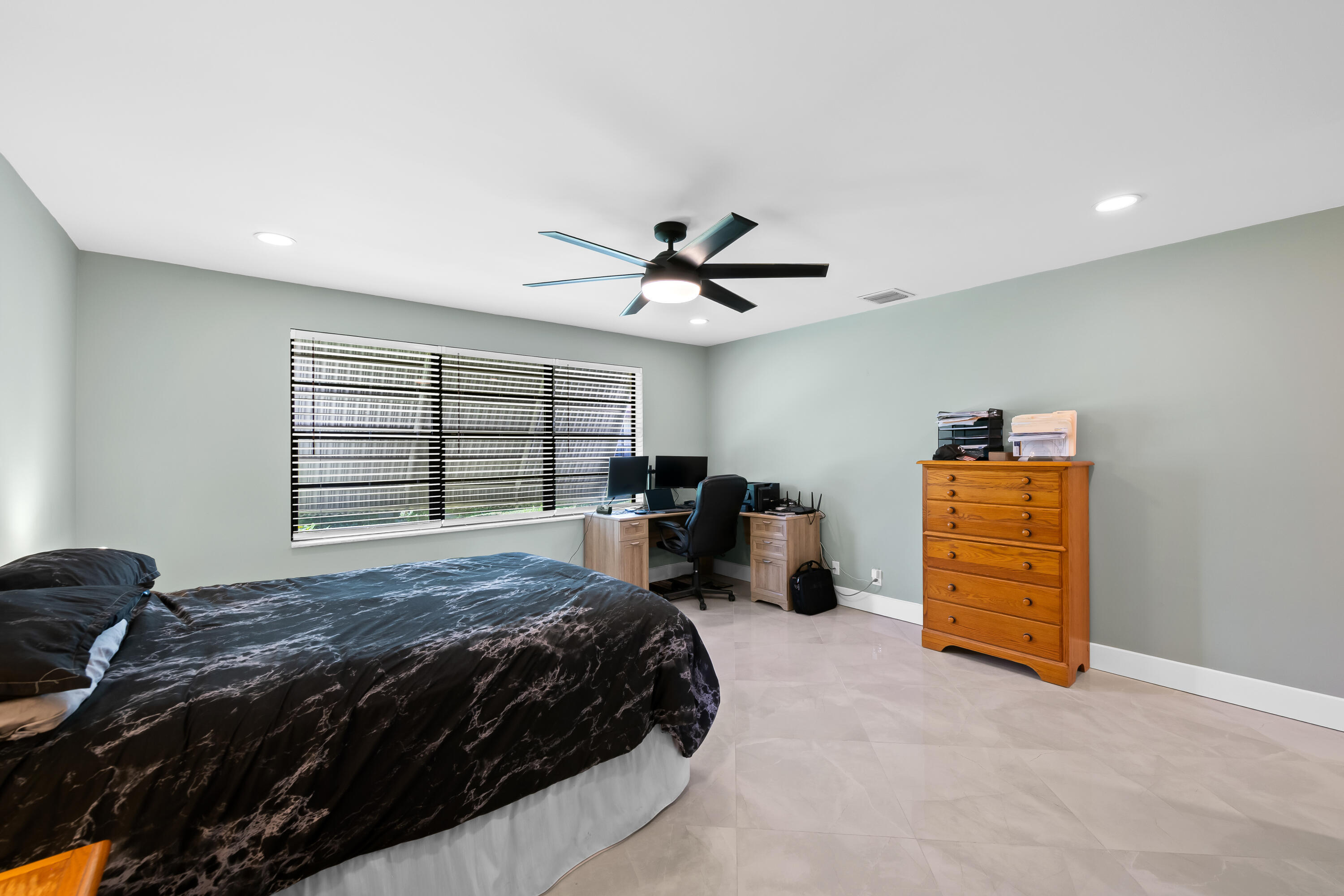 HIGH POINT OF DELRAY WEST CONDO SEC 3 - Residential