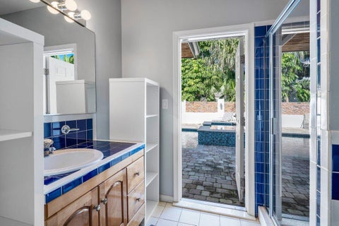 Tiny photo for 811 SE 31st Street, Boca Raton, FL 33432 (MLS # B26072022)