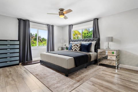 Tiny photo for 811 SE 31st Street, Boca Raton, FL 33432 (MLS # B26072022)