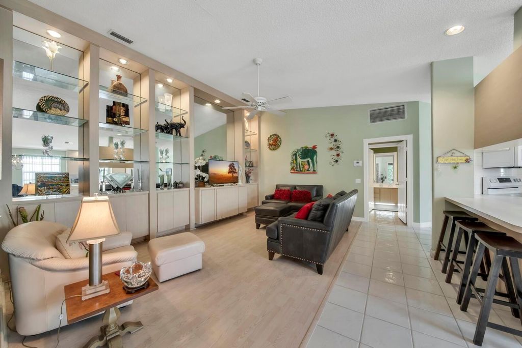 Photo of 4220 Royal Oak Drive, Palm Beach Gardens, FL 33410 (MLS # R11121169)