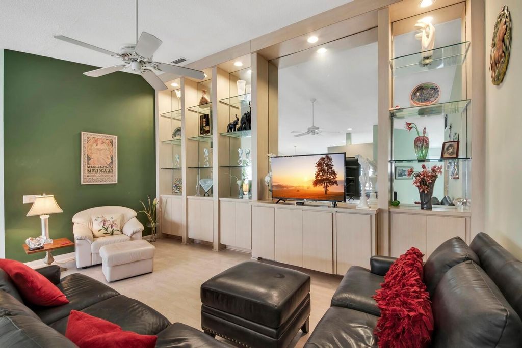 Photo of 4220 Royal Oak Drive, Palm Beach Gardens, FL 33410 (MLS # R11121169)