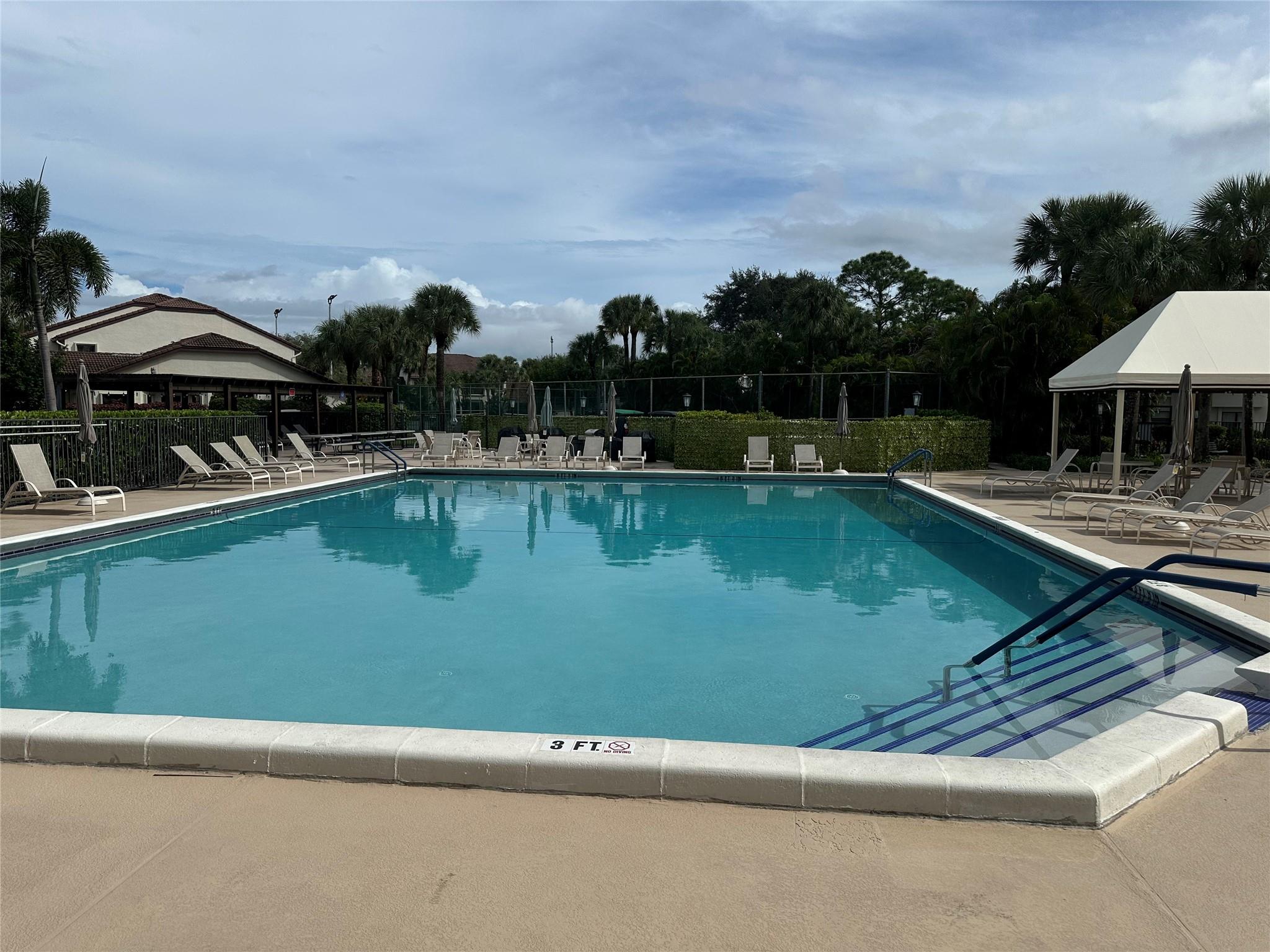 Lucerne Park Condo 01-15 - Residential Lease