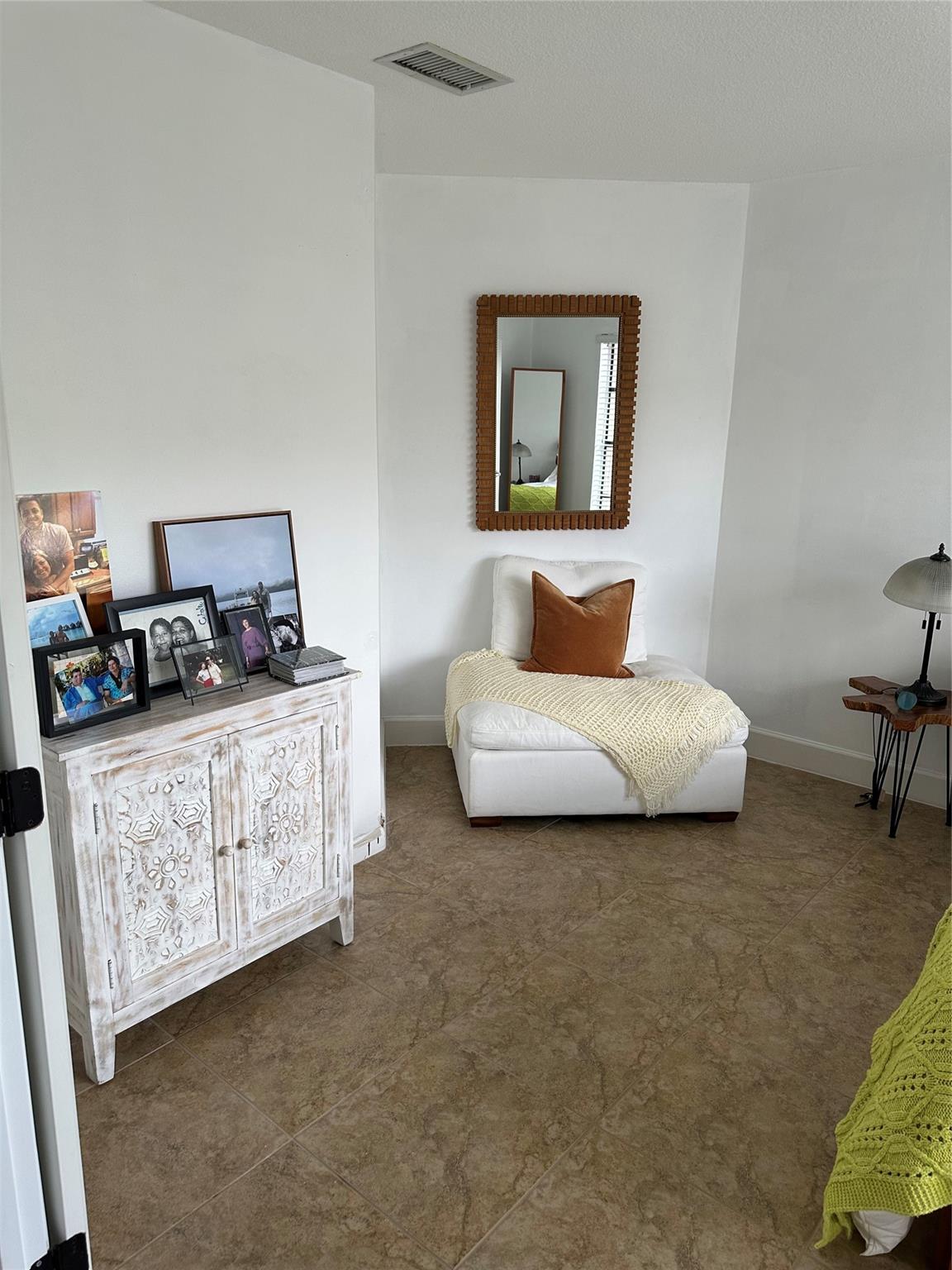 Lucerne Park Condo 01-15 - Residential Lease