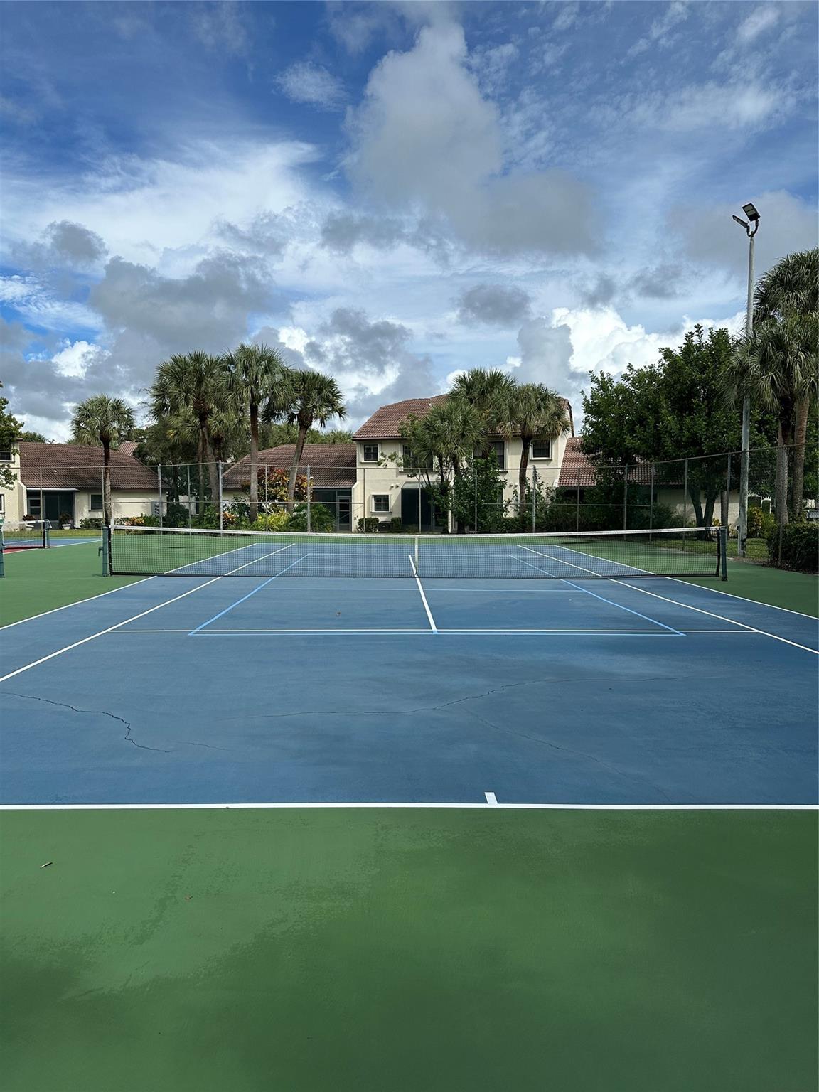 Lucerne Park Condo 01-15 - Residential Lease