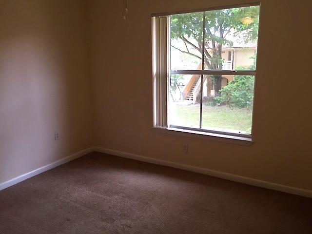 PALM LAKE CONDO - Residential Lease