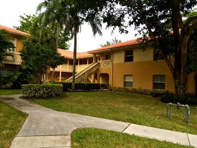 PALM LAKE CONDO - Residential Lease