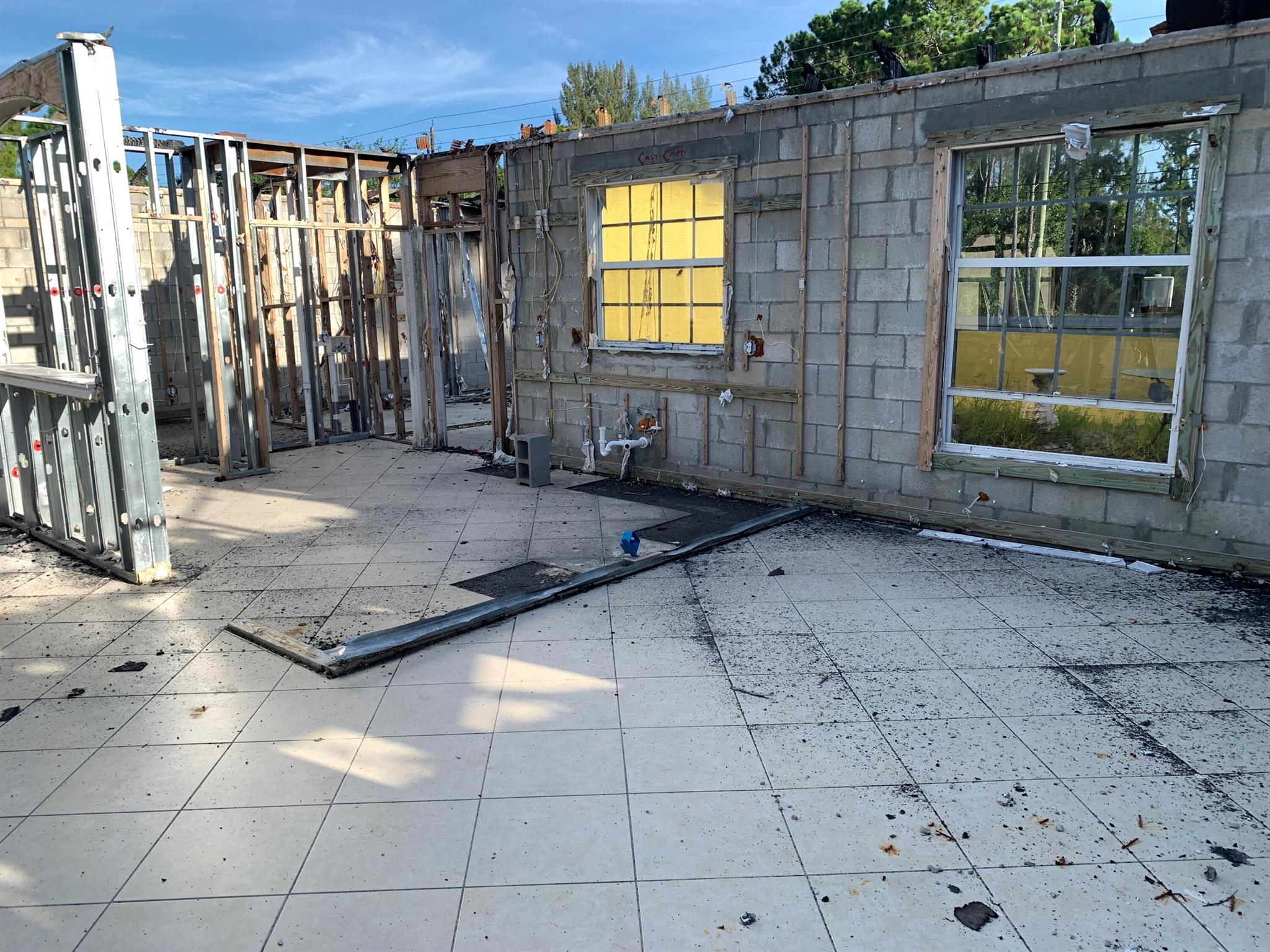 VERO LAKE ESTATES UNIT C - Residential