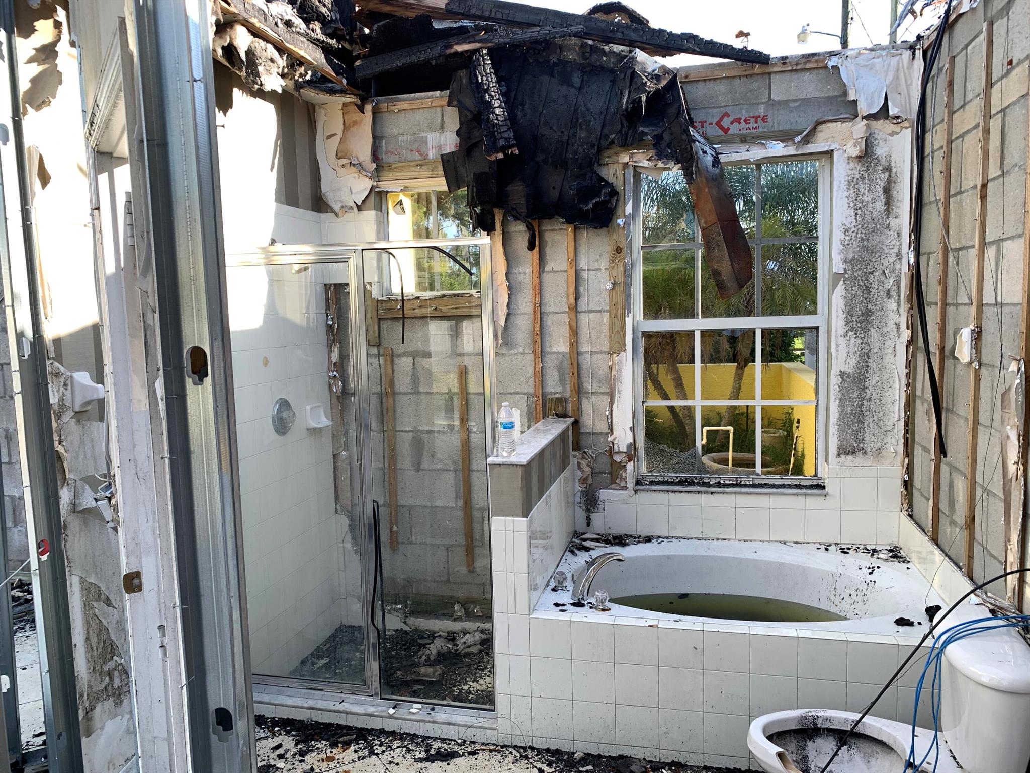 VERO LAKE ESTATES UNIT C - Residential