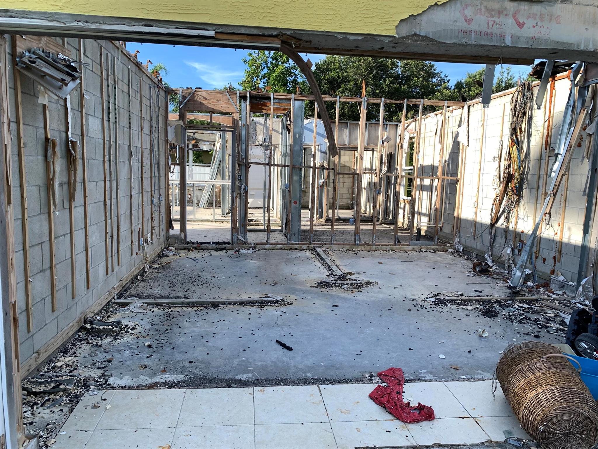 VERO LAKE ESTATES UNIT C - Residential