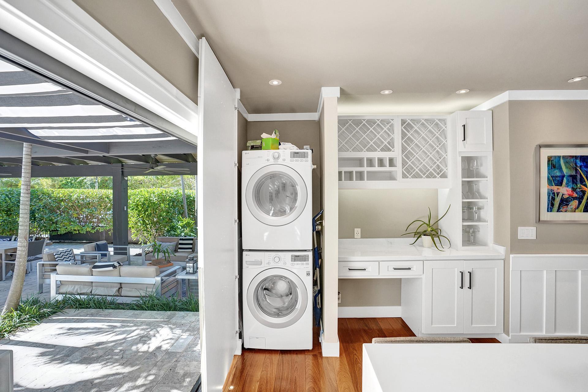 OLD SCHOOL SQUARE HISTORI - Residential