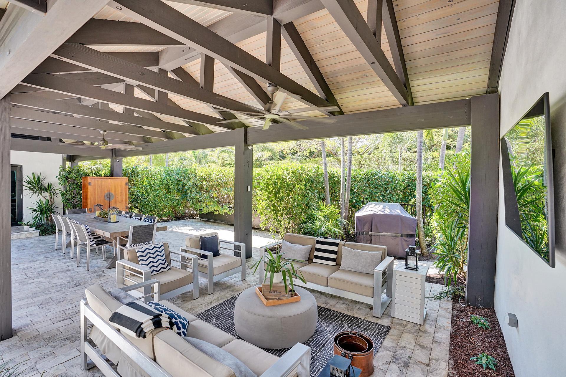 OLD SCHOOL SQUARE HISTORI - Residential