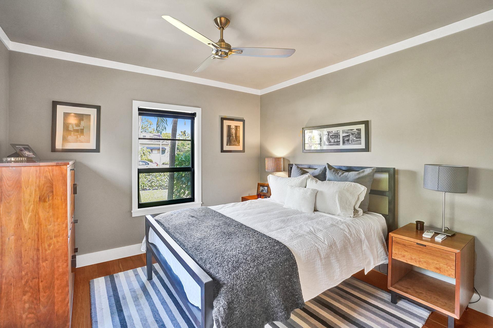 OLD SCHOOL SQUARE HISTORI - Residential