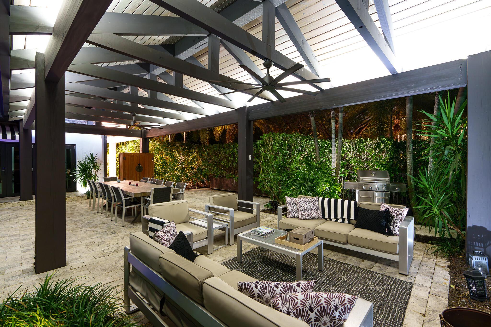 OLD SCHOOL SQUARE HISTORI - Residential