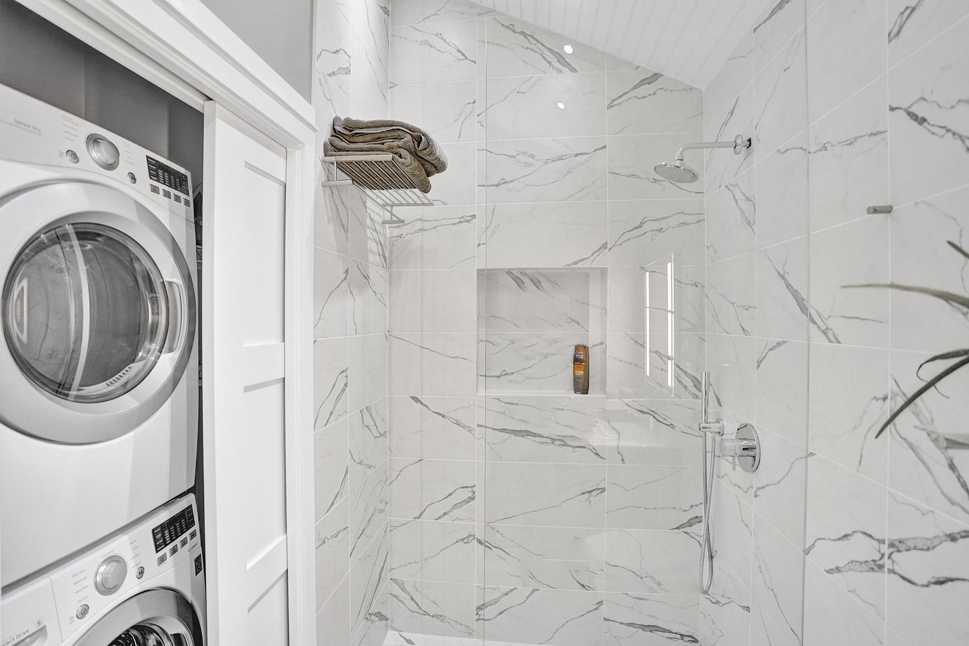 OLD SCHOOL SQUARE HISTORI - Residential