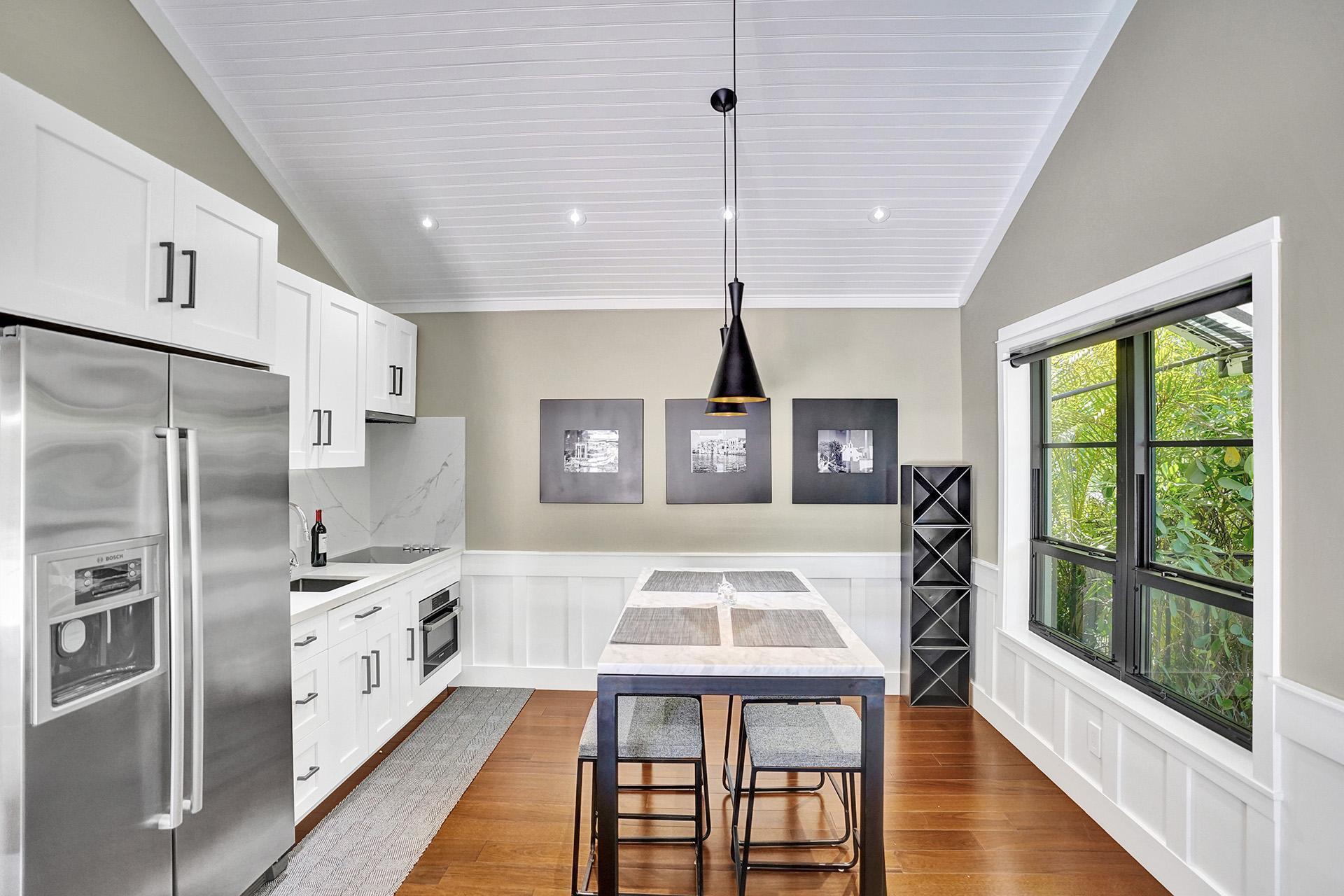 OLD SCHOOL SQUARE HISTORI - Residential