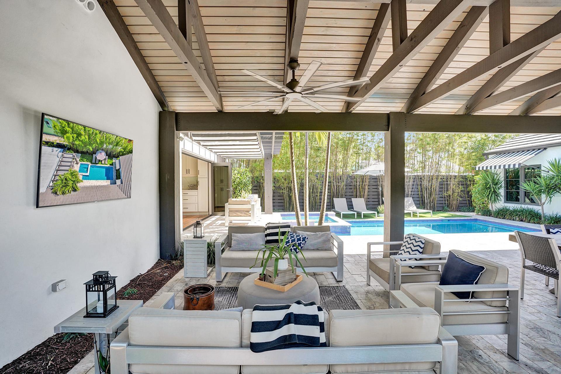 OLD SCHOOL SQUARE HISTORI - Residential