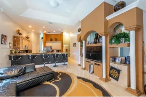 Tiny photo for 423 NE 3rd Street, Pompano Beach, FL 33060 (MLS # B26049767)