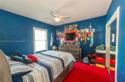 Tiny photo for 423 NE 3rd Street, Pompano Beach, FL 33060 (MLS # B26049767)