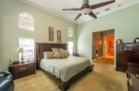 Tiny photo for 423 NE 3rd Street, Pompano Beach, FL 33060 (MLS # B26049767)