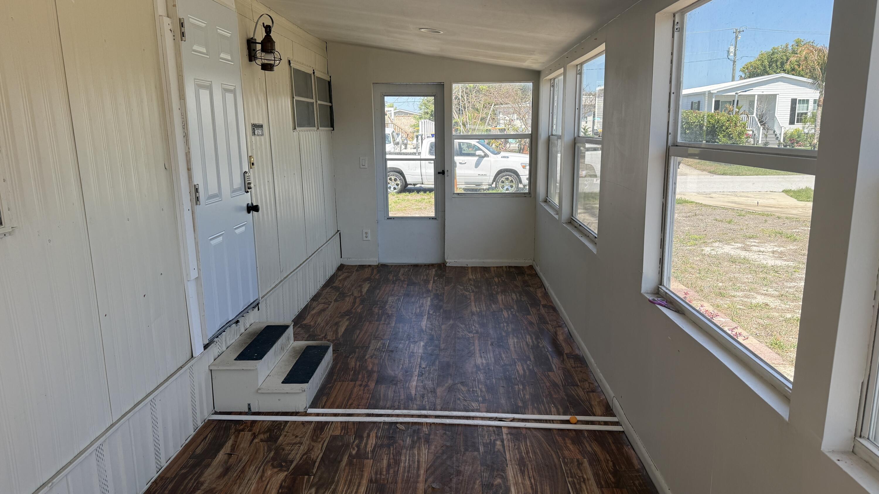 RIDGEWAY - Residential