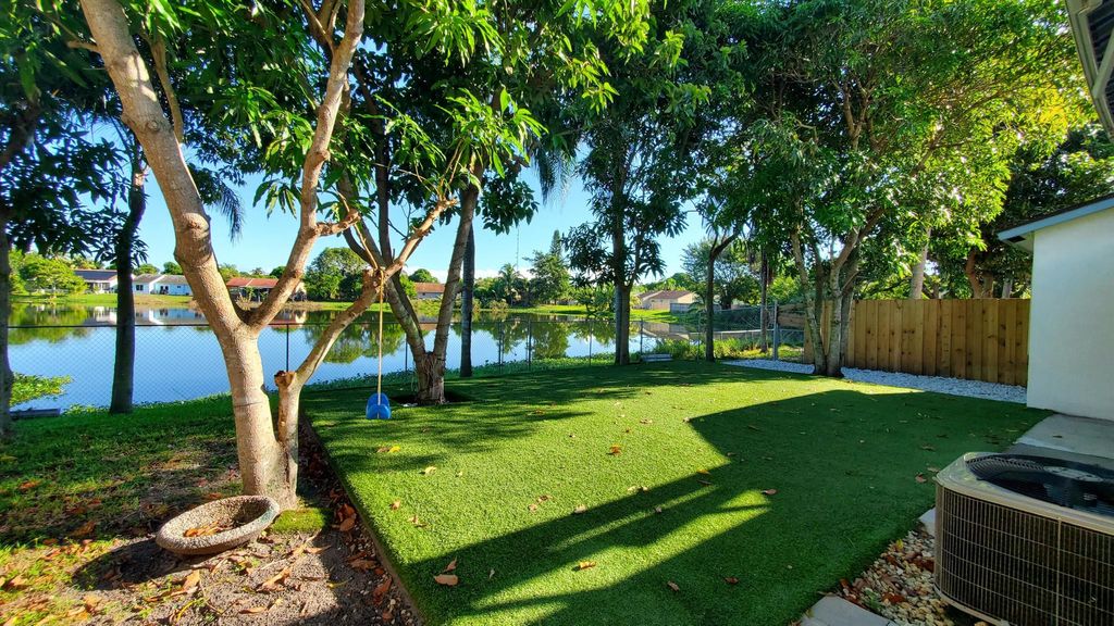 Photo of 5769 Ellis Hollow Road E, Lake Worth, FL 33463 (MLS # R11088673)