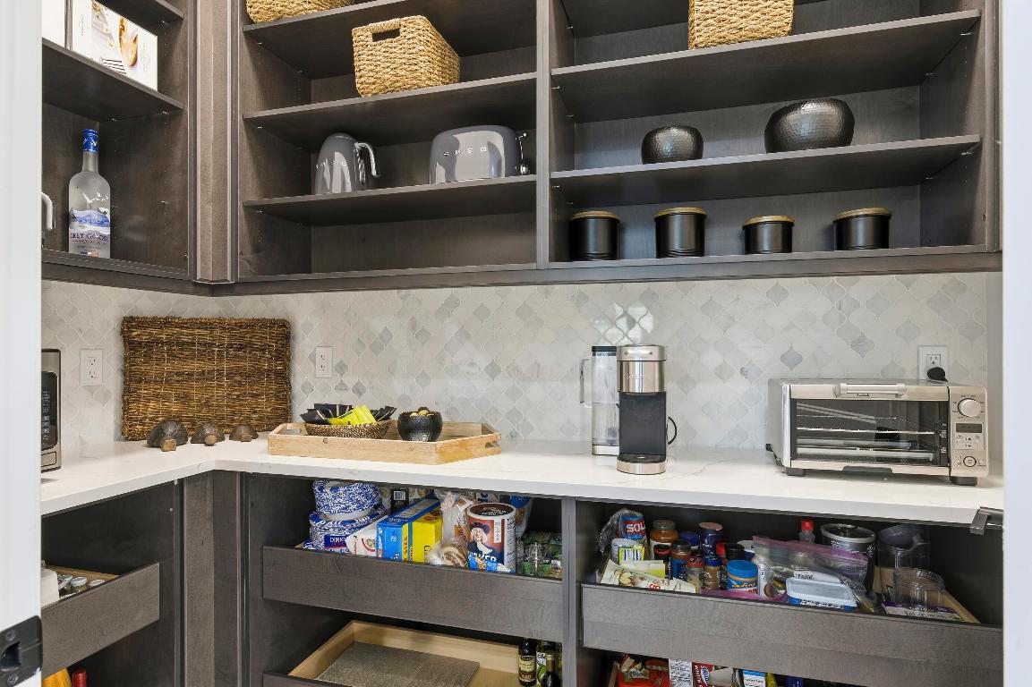 ARTISTRY - Residential