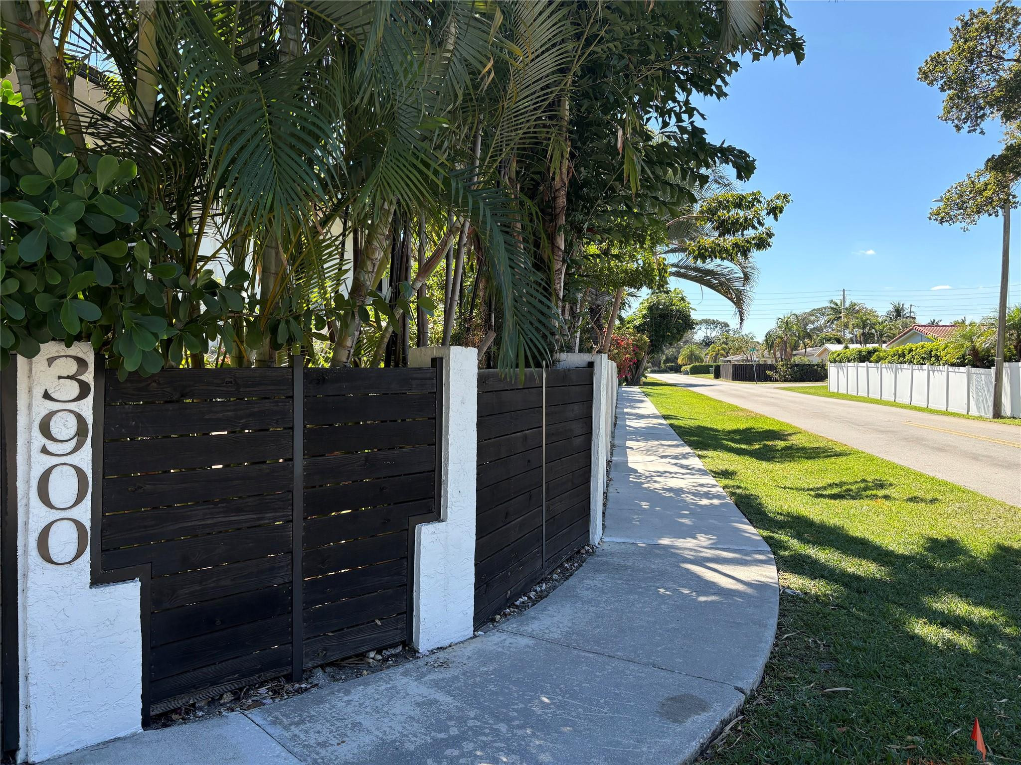 cobble east condo - Residential