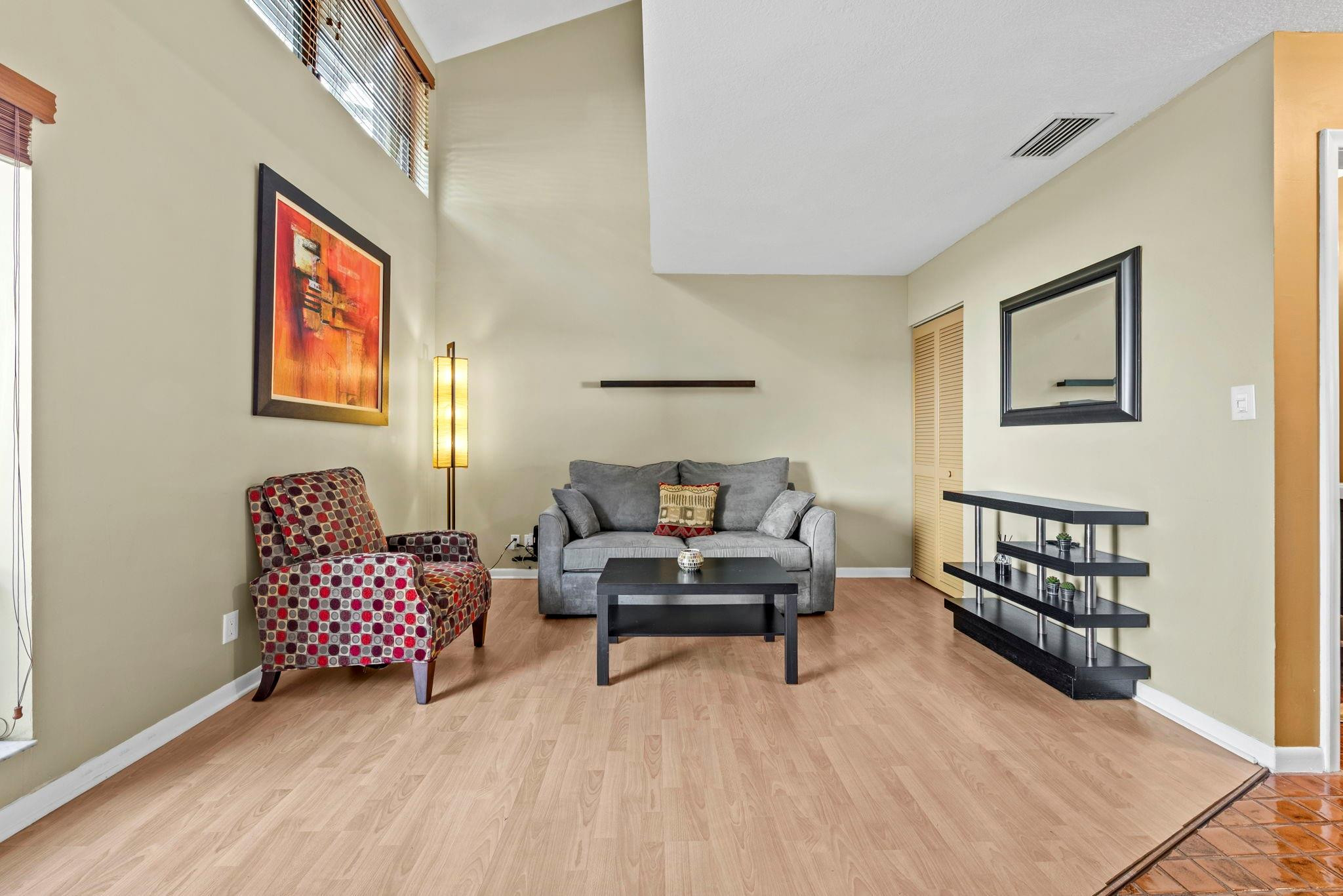 cobble east condo - Residential