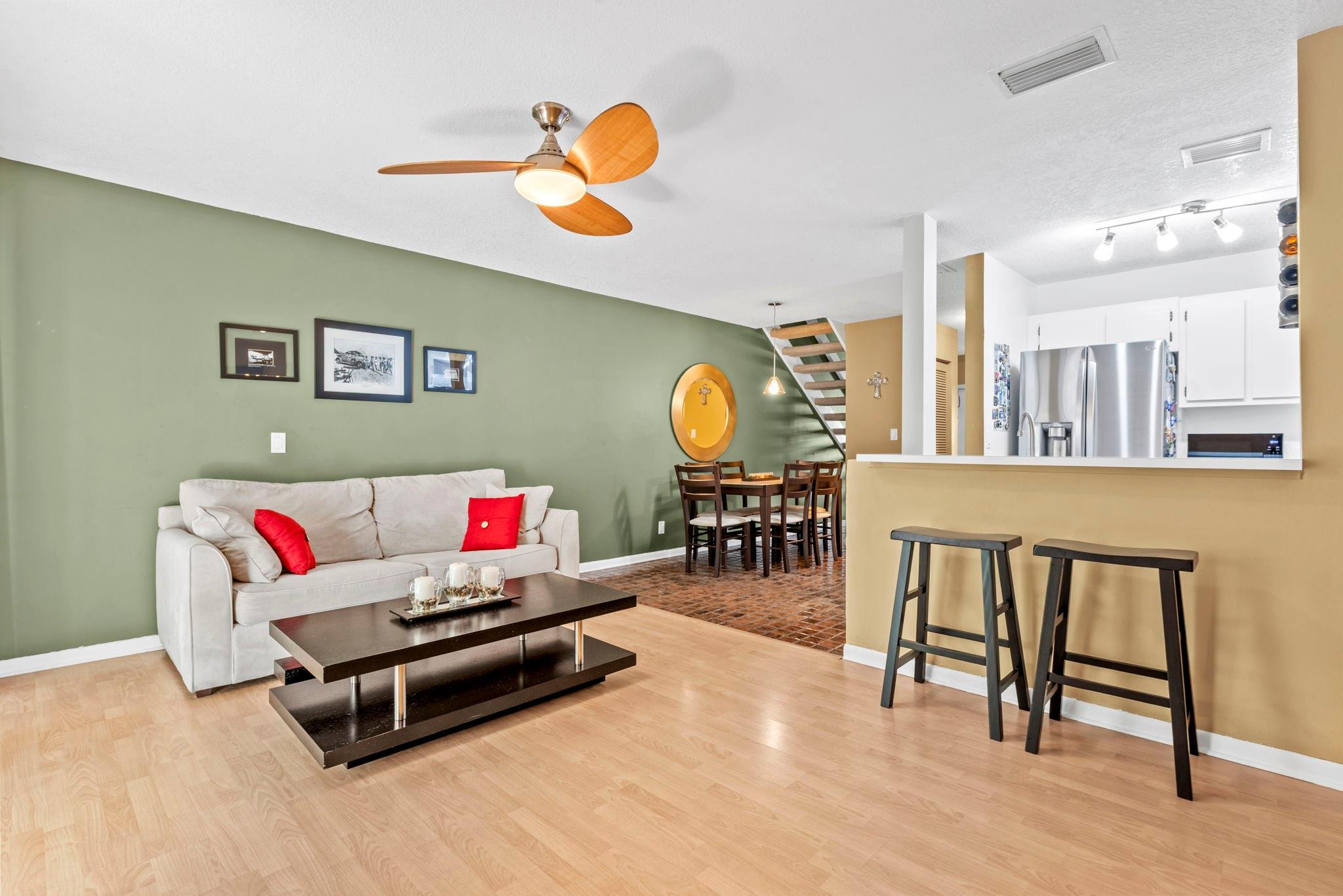 cobble east condo - Residential