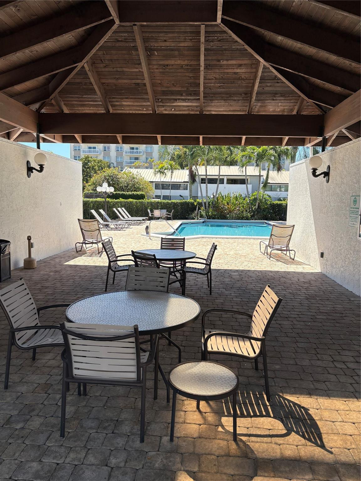 cobble east condo - Residential