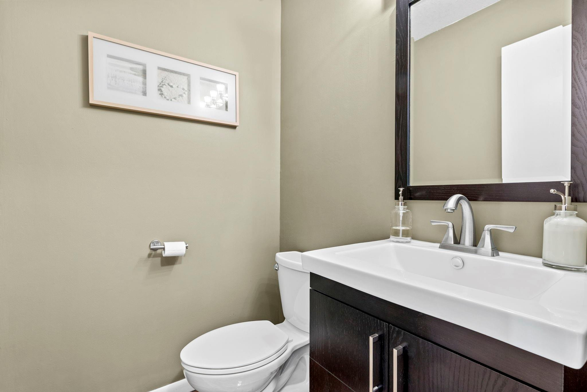 cobble east condo - Residential