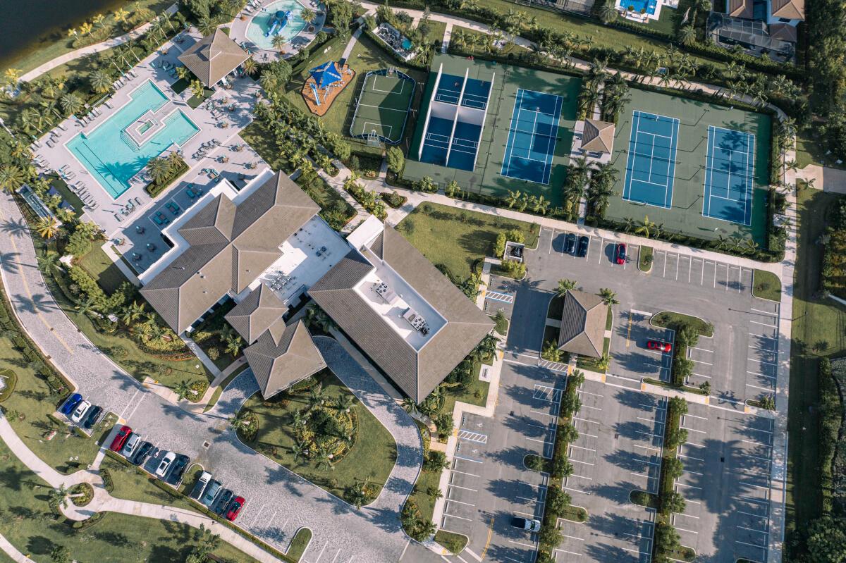 Triple H Ranch, Cascata a - Residential