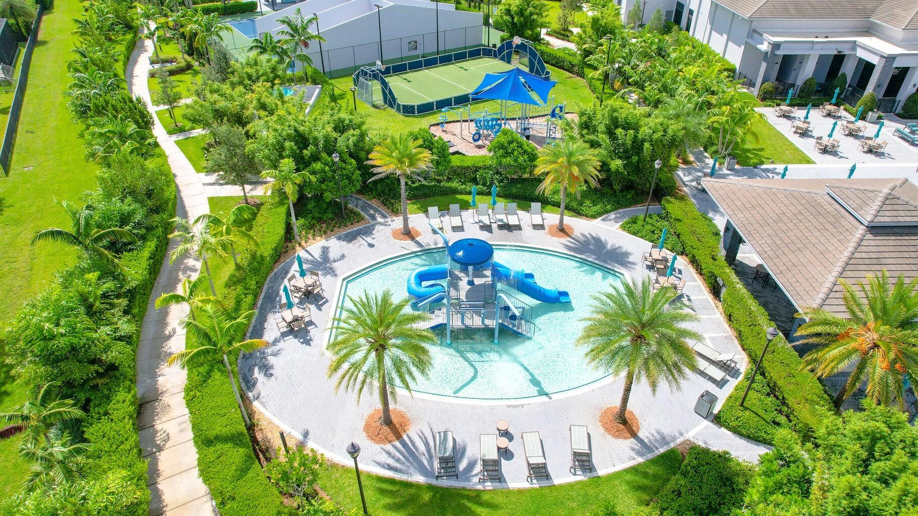 Triple H Ranch, Cascata a - Residential