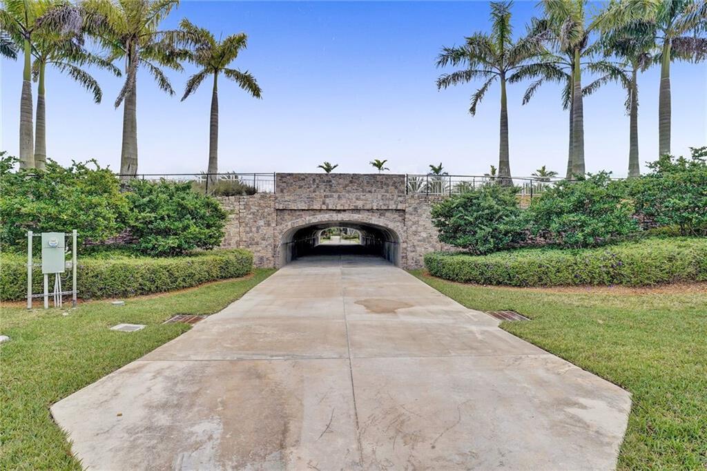 Triple H Ranch, Cascata a - Residential