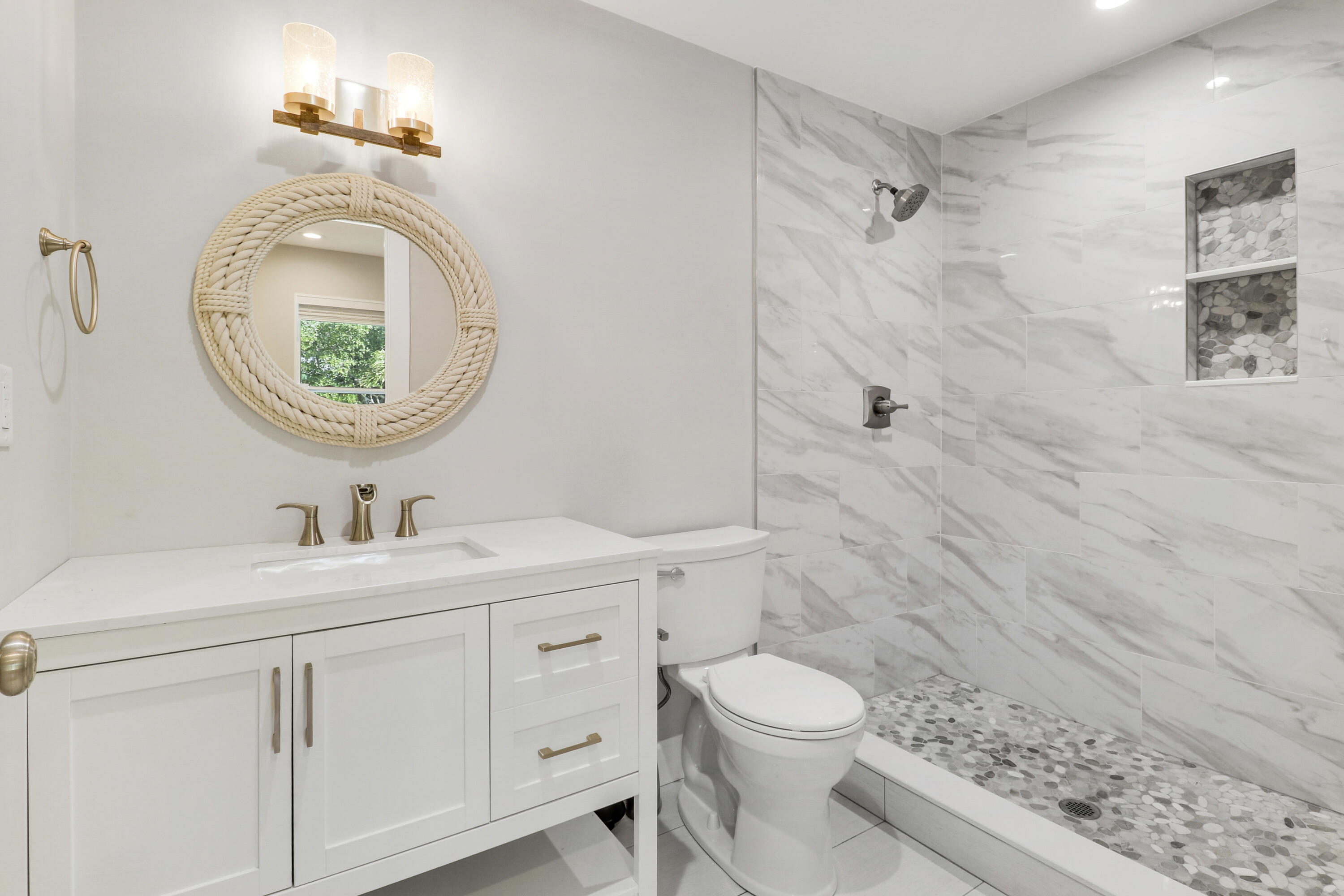 COVE POINT - Residential