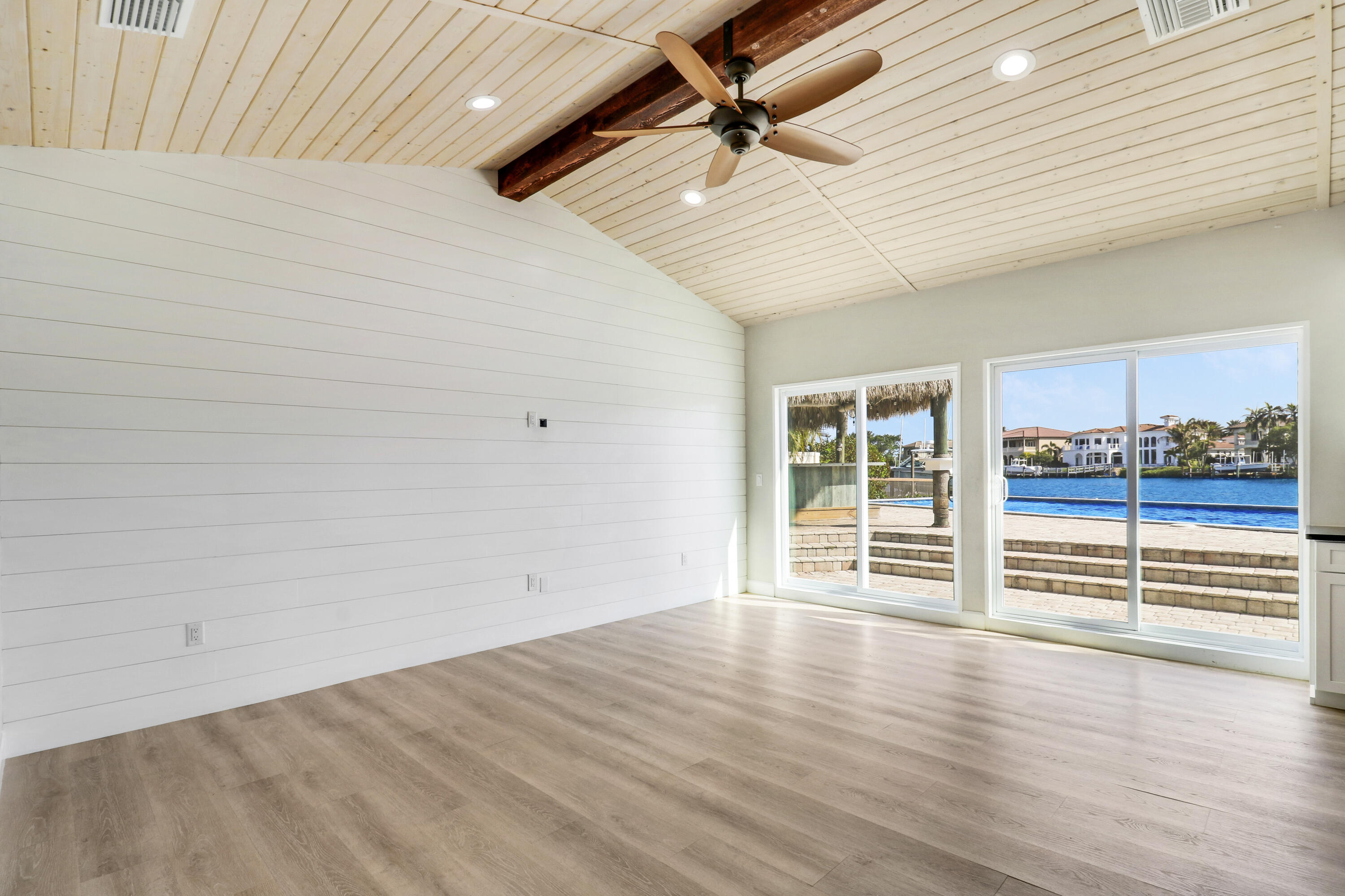 COVE POINT - Residential