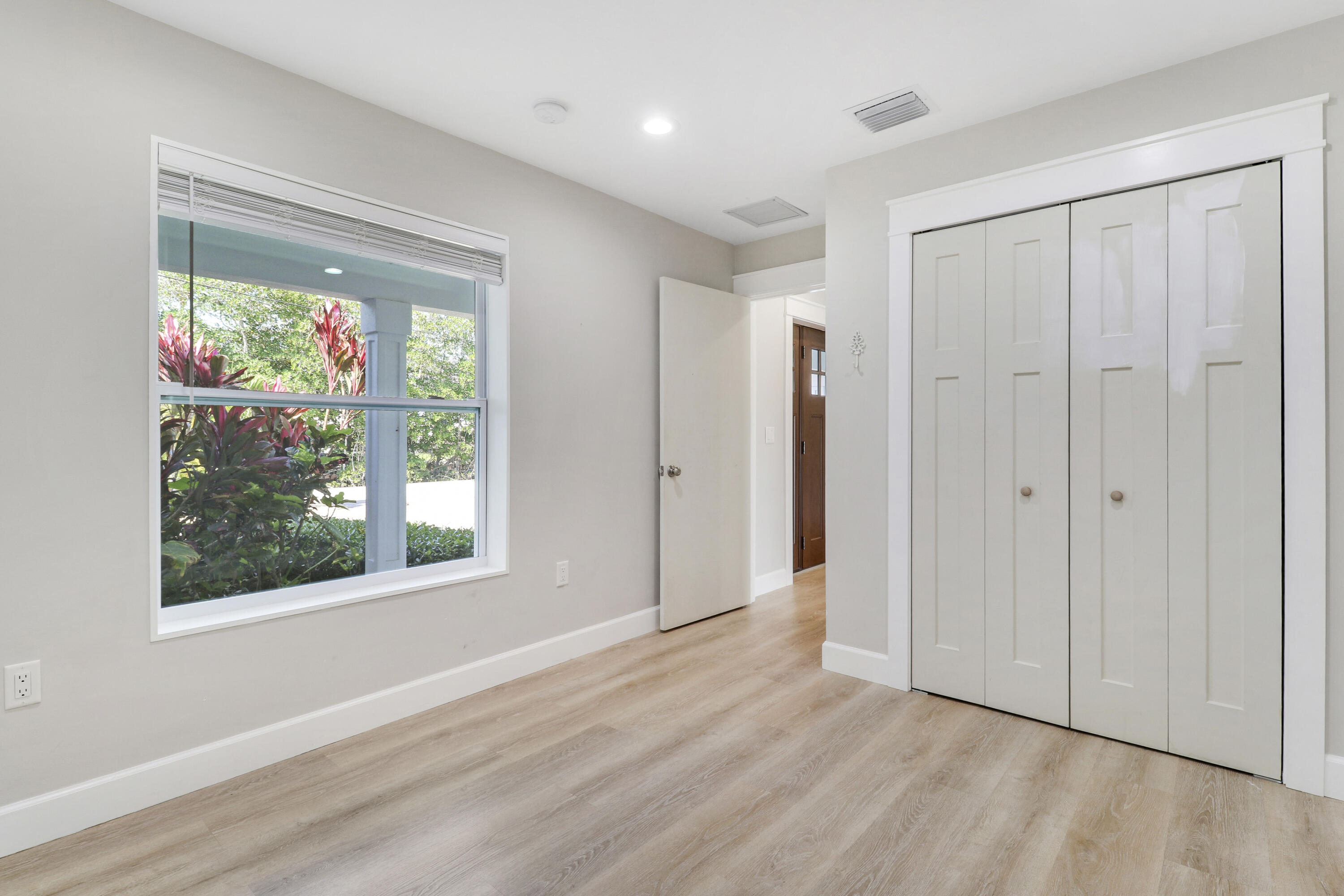 COVE POINT - Residential