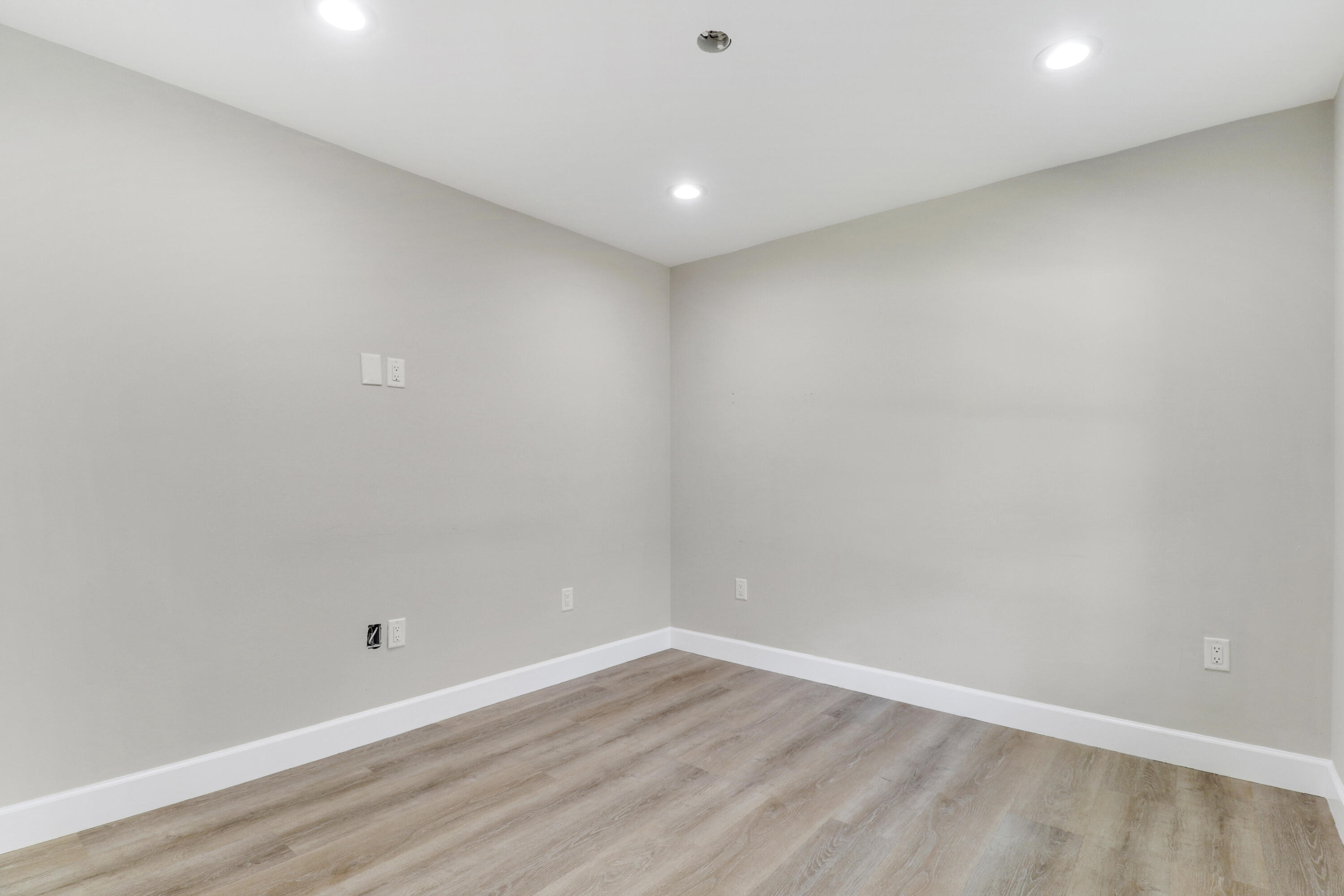 COVE POINT - Residential