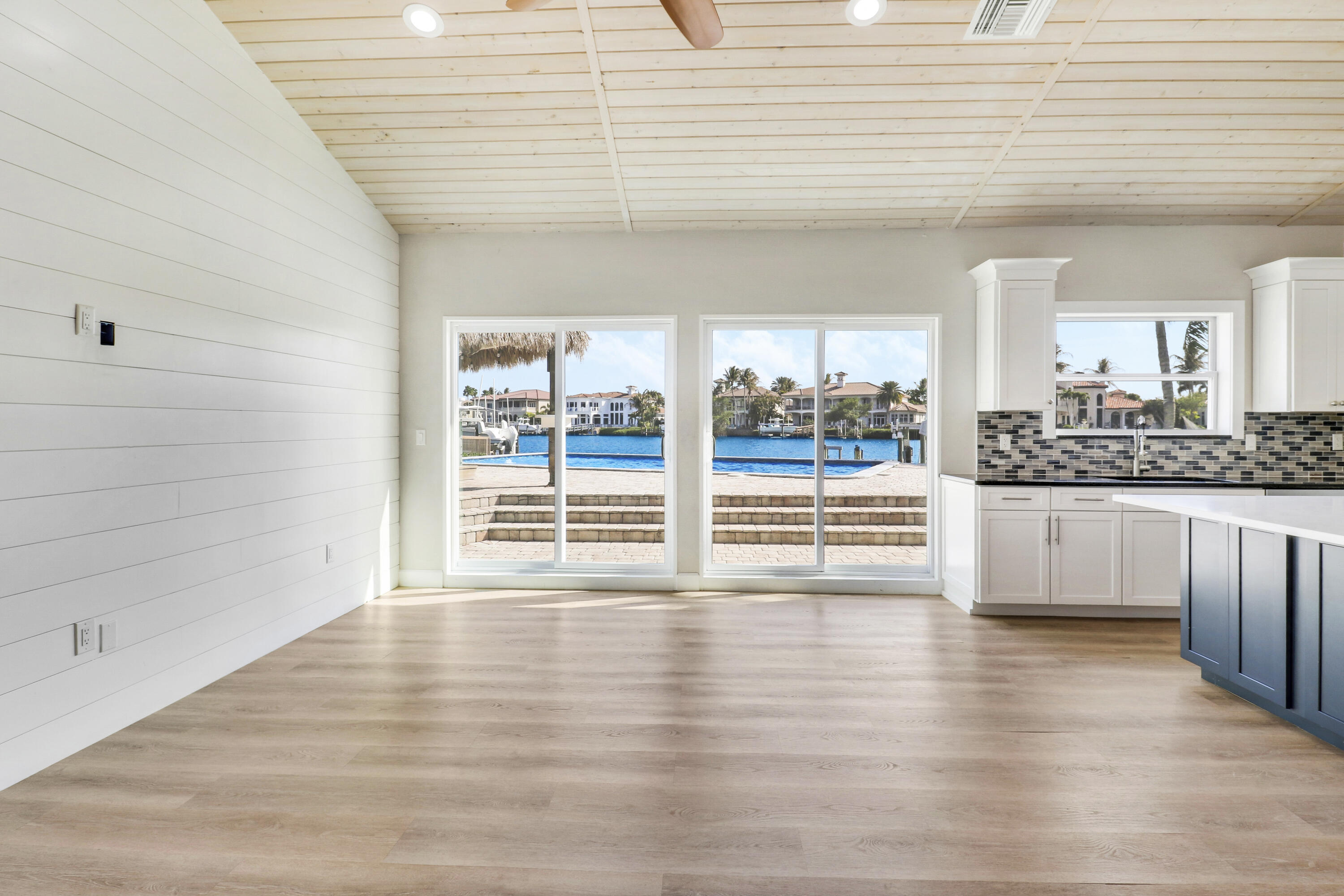 COVE POINT - Residential