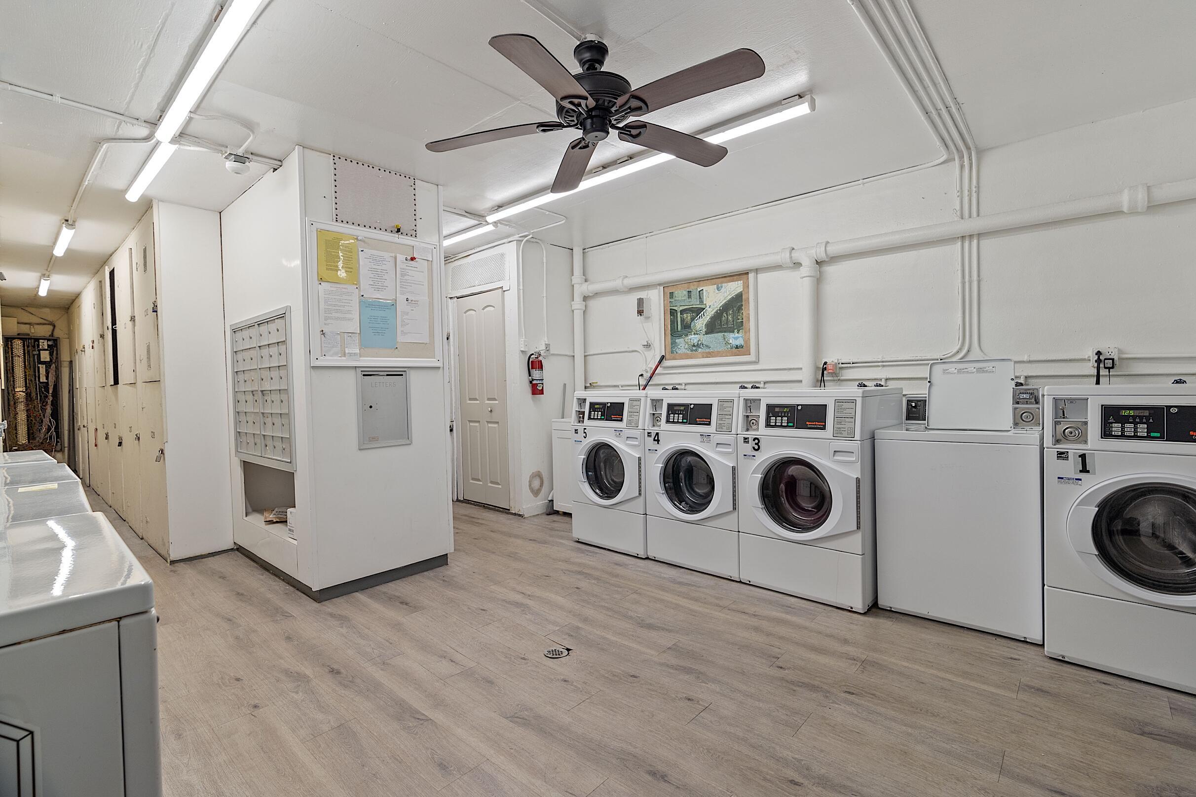 PALM BEACH WHITEHOUSE - Residential Lease