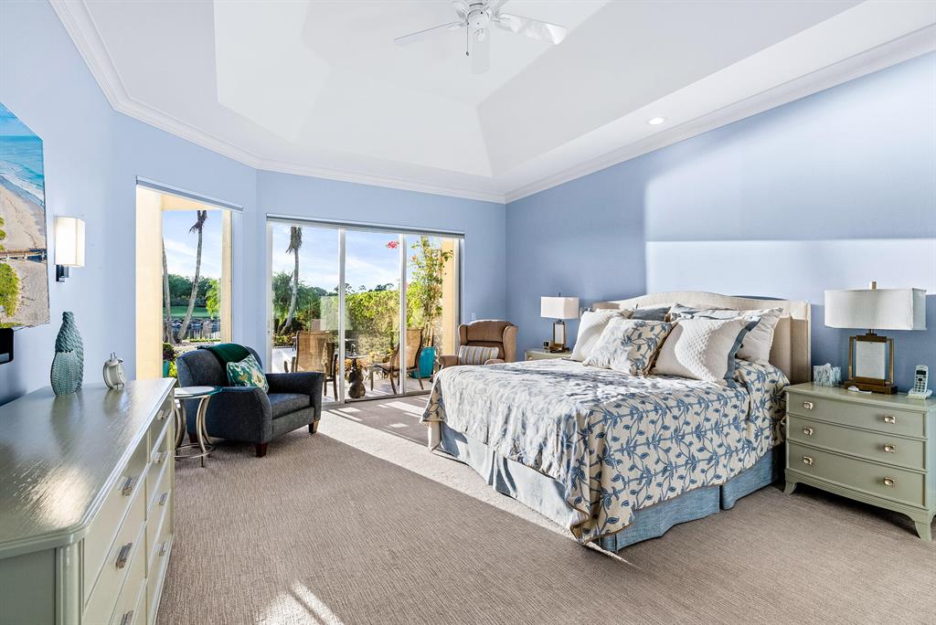 ADMIRALS COVE - Residential