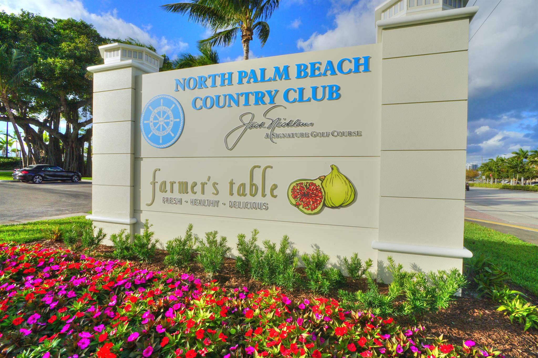 YACHT CLUB - Residential Lease